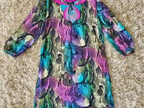 Custo Bascelona, ylellinen silkkimekko, k. 36 - 38, Vaatteet ja kengät, Lohja, Tori.fi Custo Bascelona, ylellinen silkkimekko, k. 36 - 38, Vaatteet ja kengät, Lohja, Tori.fi