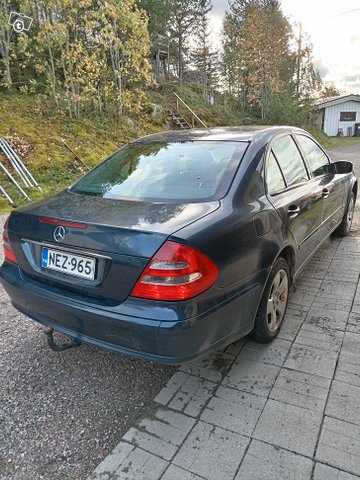 Mercedes-Benz E 220, kuva 1