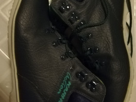 Karhu action monot koko 42, Hiihto, Urheilu ja ulkoilu, Kokkola, Tori.fi Karhu action monot koko 42, Hiihto, Urheilu ja ulkoilu, Kokkola, Tori.fi