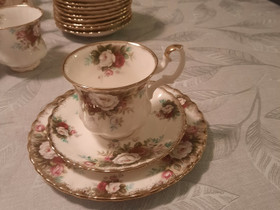 Royal Albert, kahviastiasto, Kahvikupit, mukit ja lasit, Keittiötarvikkeet ja astiat, Seinäjoki, Tori.fi Royal Albert, kahviastiasto, Kahvikupit, mukit ja lasit, Keittiötarvikkeet ja astiat, Seinäjoki, Tori.fi