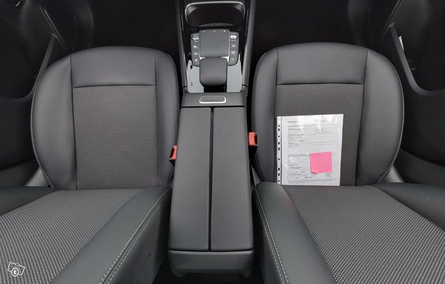 Mercedes-Benz B 25