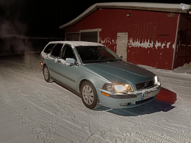 Volvo V40, kuva 1