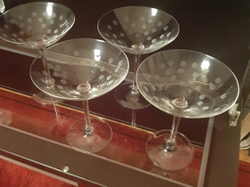 Coctaillasit, Kahvikupit, mukit ja lasit, Keittiötarvikkeet ja astiat, Kauhava, Tori.fi Coctaillasit, Kahvikupit, mukit ja lasit, Keittiötarvikkeet ja astiat, Kauhava, Tori.fi