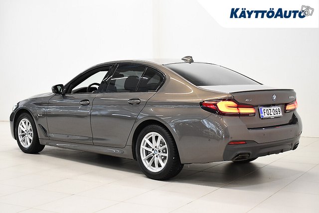 BMW 530 6