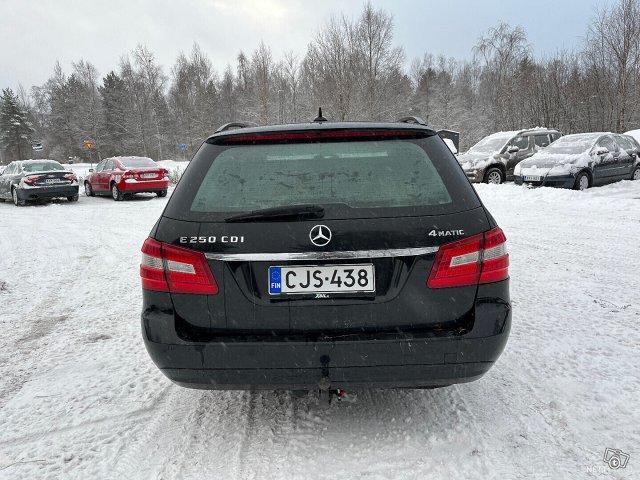 Mercedes-Benz E 4
