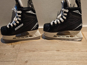 Bauer luistimet koko 31, Jääkiekko ja luistelu, Urheilu ja ulkoilu, Oulu, Tori.fi Bauer luistimet koko 31, Jääkiekko ja luistelu, Urheilu ja ulkoilu, Oulu, Tori.fi