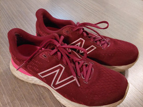New balance juoksulenkkarit 39, Juoksu ja lenkkeily, Urheilu ja ulkoilu, Tampere, Tori.fi New balance juoksulenkkarit 39, Juoksu ja lenkkeily, Urheilu ja ulkoilu, Tampere, Tori.fi