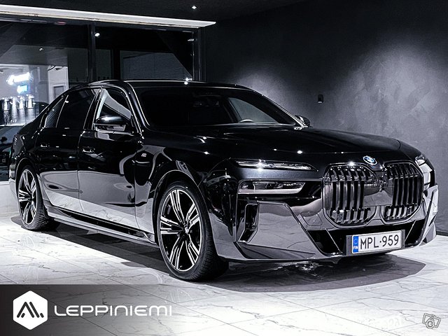 BMW I7