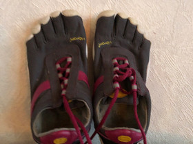Vibram Fivefingers koko 36, Lastenvaatteet ja kengät, Karijoki, Tori.fi Vibram Fivefingers koko 36, Lastenvaatteet ja kengät, Karijoki, Tori.fi