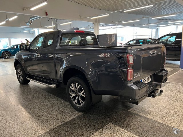 Isuzu D-Max 4