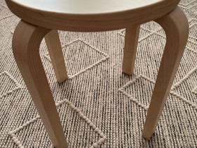 Artek E60 jakkara, Pöydät ja tuolit, Sisustus ja huonekalut, Lahti, Tori.fi Artek E60 jakkara, Pöydät ja tuolit, Sisustus ja huonekalut, Lahti, Tori.fi