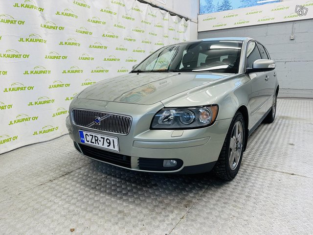 Volvo V50