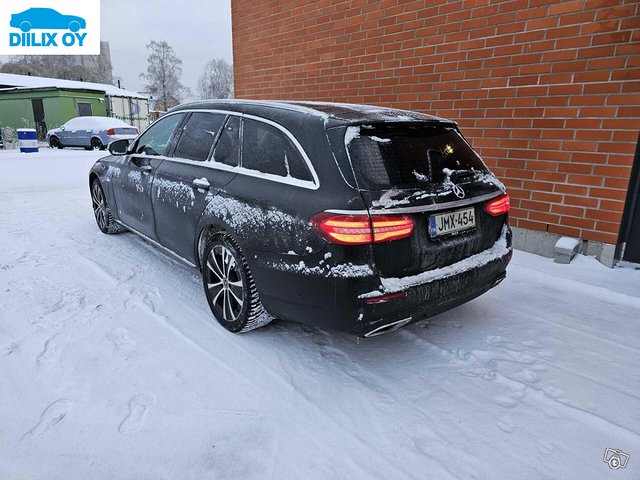 Mercedes-Benz E 4