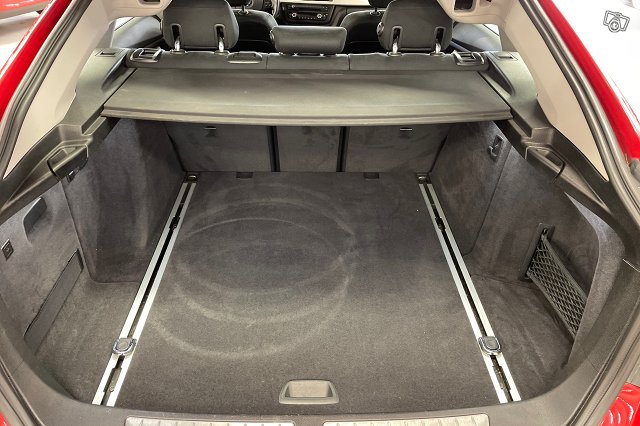 BMW 320 Gran Turismo 10