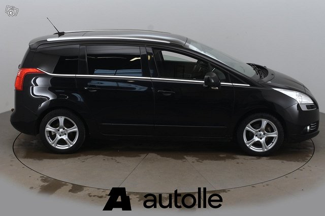 Peugeot 5008 4
