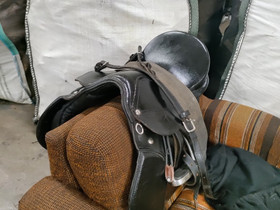 Shettiksen satula ja suitset sekä chia siemeniä, Satulat ja varusteet, Hevoset ja hevosurheilu, Nivala, Tori.fi Shettiksen satula ja suitset sekä chia siemeniä, Satulat ja varusteet, Hevoset ja hevosurheilu, Nivala, Tori.fi