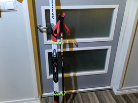 Lasten sukset 140cm setti, Hiihto, Urheilu ja ulkoilu, Mustasaari, Tori.fi Lasten sukset 140cm setti, Hiihto, Urheilu ja ulkoilu, Mustasaari, Tori.fi