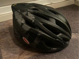 Bell pyöräilykypärä (54-61cm), Pyörätarvikkeet ja kypärät, Polkupyörät ja pyöräily, Tornio, Tori.fi Bell pyöräilykypärä (54-61cm), Pyörätarvikkeet ja kypärät, Polkupyörät ja pyöräily, Tornio, Tori.fi