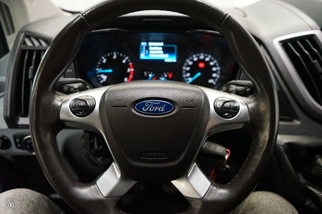 Ford Transit 12