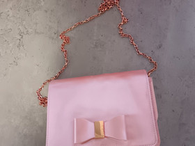 Ted Baker laukku, Laukut ja hatut, Asusteet ja kellot, Kouvola, Tori.fi Ted Baker laukku, Laukut ja hatut, Asusteet ja kellot, Kouvola, Tori.fi