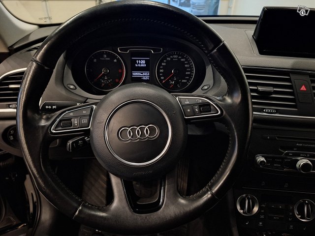 Audi Q3 14