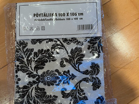 Mustavalkoinen pöytäliina 100x100, Matot ja tekstiilit, Sisustus ja huonekalut, Pietarsaari, Tori.fi Mustavalkoinen pöytäliina 100x100, Matot ja tekstiilit, Sisustus ja huonekalut, Pietarsaari, Tori.fi