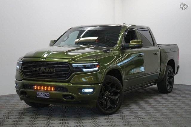 Dodge RAM 8