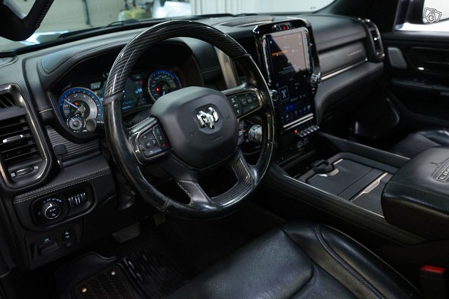 Dodge RAM 14