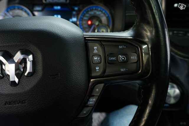 Dodge RAM 20