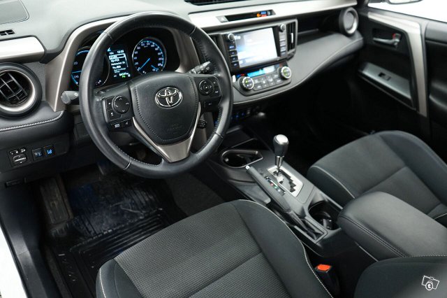 Toyota RAV4 14