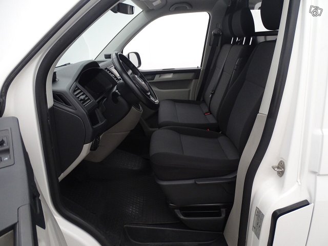 Volkswagen Transporter 12