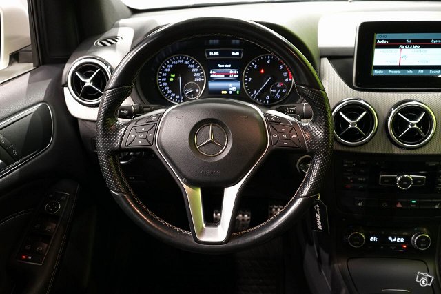 Mercedes-Benz B 9
