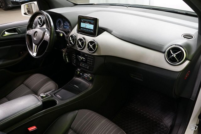 Mercedes-Benz B 13