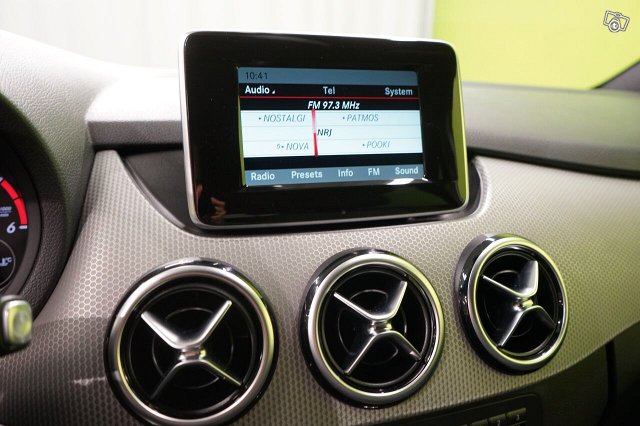 Mercedes-Benz B 17