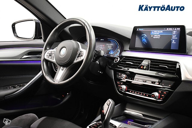 BMW 530e 25
