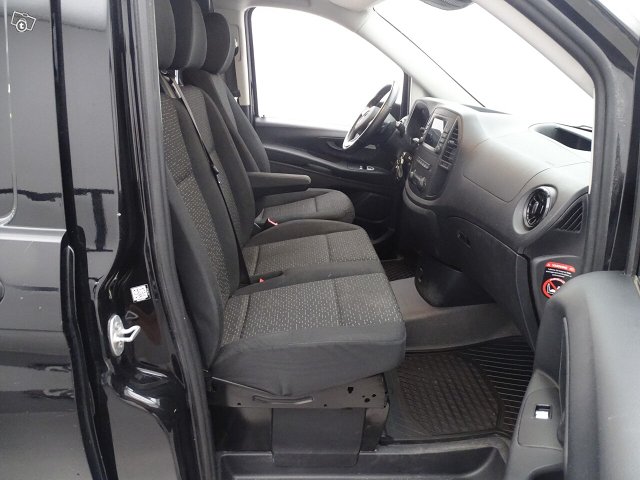 Mercedes-Benz Vito 16