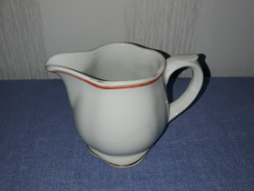 Punaraitainen Arabian kermanekka, Tarjoiluastiat, Keittiötarvikkeet ja astiat, Hämeenlinna, Tori.fi Punaraitainen Arabian kermanekka, Tarjoiluastiat, Keittiötarvikkeet ja astiat, Hämeenlinna, Tori.fi