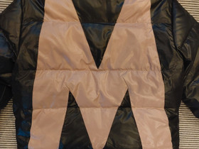 Moncler takki, Vaatteet ja kengät, Riihimäki, Tori.fi Moncler takki, Vaatteet ja kengät, Riihimäki, Tori.fi