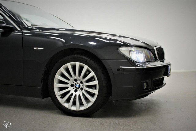 BMW 730 13