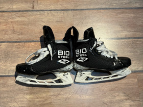 Bauer Hyperlite 8 EE (43) (custom Ruben Rafkin), Jääkiekko ja luistelu, Urheilu ja ulkoilu, Uusikaupunki, Tori.fi Bauer Hyperlite 8 EE (43) (custom Ruben Rafkin), Jääkiekko ja luistelu, Urheilu ja ulkoilu, Uusikaupunki, Tori.fi
