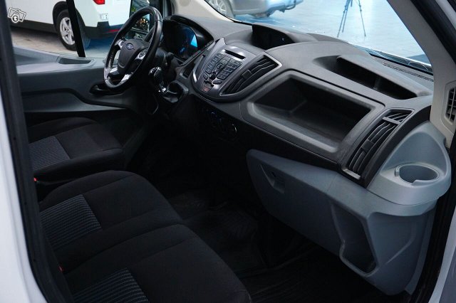 Ford Transit 11