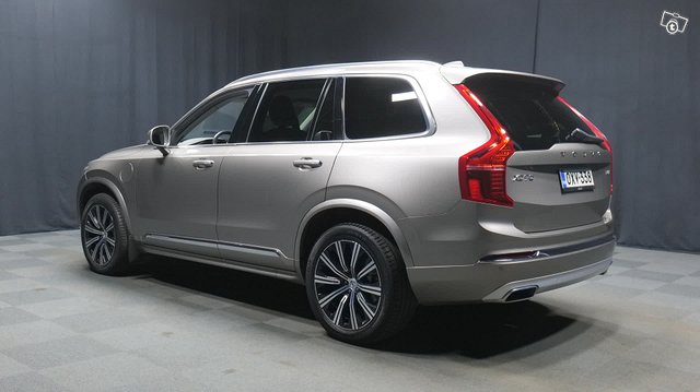 Volvo XC90 4