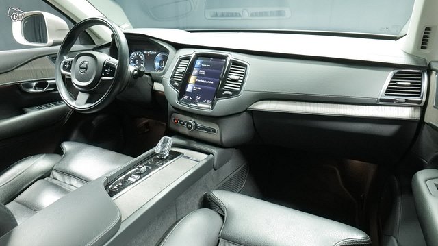 Volvo XC90 15