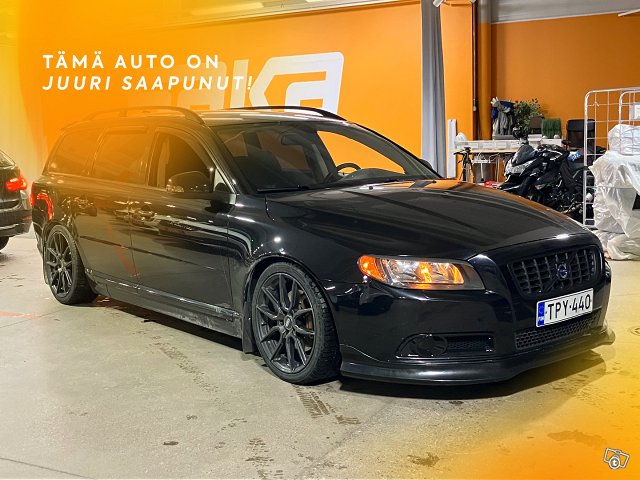 Volvo V70, kuva 1