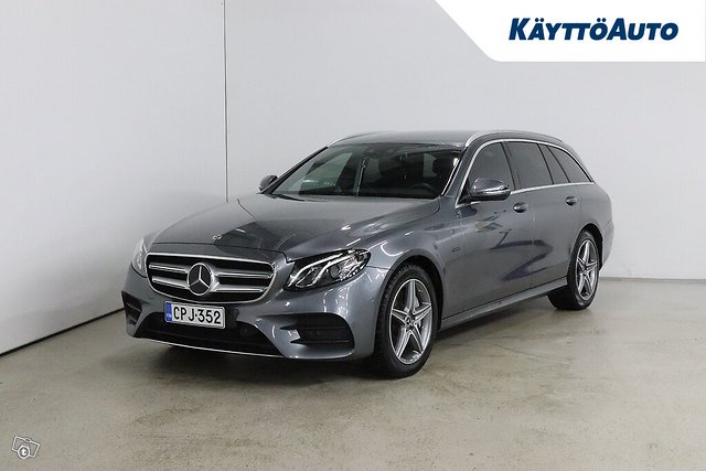 MERCEDES-BENZ E