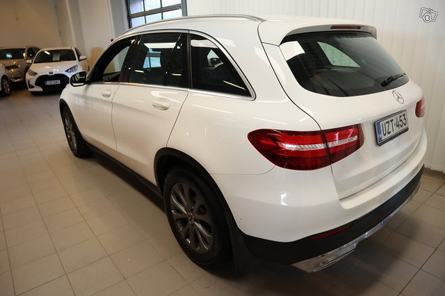 Mercedes-Benz GLC 2