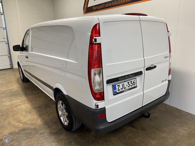 Mercedes-Benz Vito 12