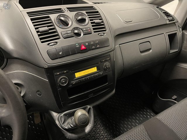 Mercedes-Benz Vito 14