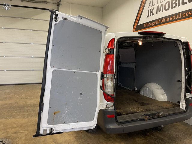 Mercedes-Benz Vito 19
