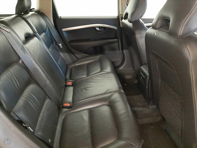 Volvo XC70 20